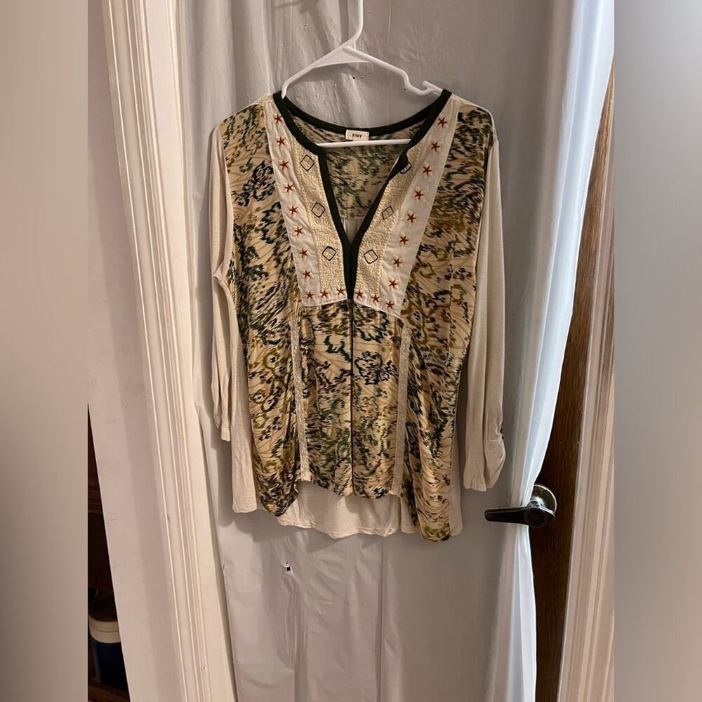 Anthropologie Moth white green embroidered lace accented boho top size m